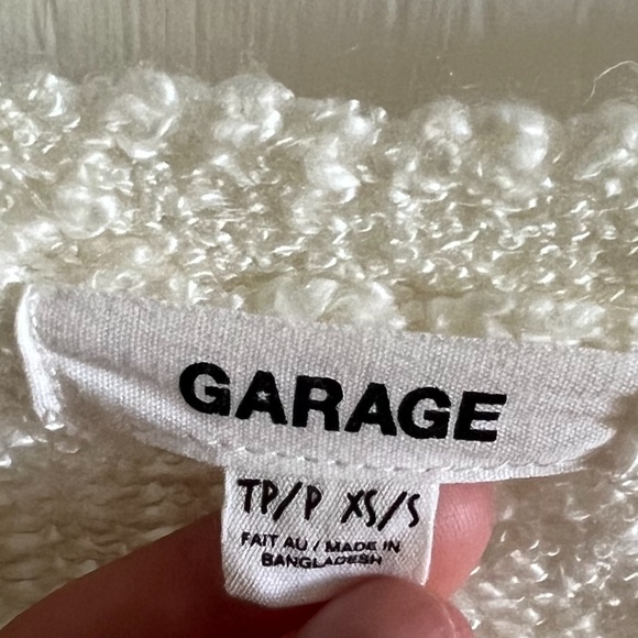 Lightweight Knitted Cardigan with Pockets - Picture 2 of 3